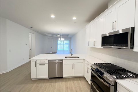 Casa en alquiler en Lakewood Ranch, Florida, 2 dormitorios, 133.04 m2 № 2107521 - foto 4