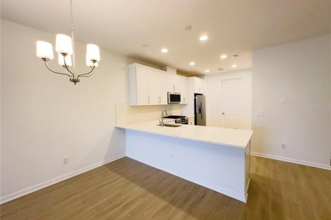 Casa en alquiler en Lakewood Ranch, Florida, 2 dormitorios, 133.04 m2 № 2107521 - foto 8