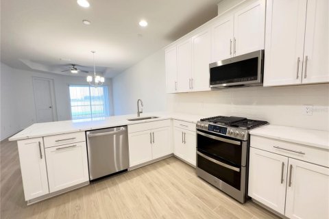 Casa en alquiler en Lakewood Ranch, Florida, 2 dormitorios, 133.04 m2 № 2107521 - foto 6