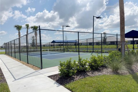 Casa en alquiler en Lakewood Ranch, Florida, 2 dormitorios, 133.04 m2 № 2107521 - foto 27
