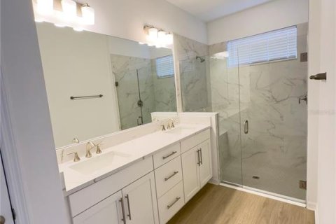 Casa en alquiler en Lakewood Ranch, Florida, 2 dormitorios, 133.04 m2 № 2107521 - foto 18