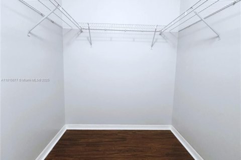 Casa en venta en Miami, Florida, 3 dormitorios, 115.66 m2 № 1766398 - foto 25