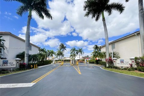 Casa en venta en Miami, Florida, 3 dormitorios, 115.66 m2 № 1766398 - foto 4