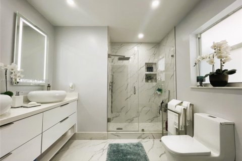 Casa en venta en Miami, Florida, 3 dormitorios, 115.66 m2 № 1766398 - foto 22