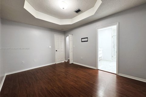 Casa en venta en Miami, Florida, 3 dormitorios, 115.66 m2 № 1766398 - foto 18