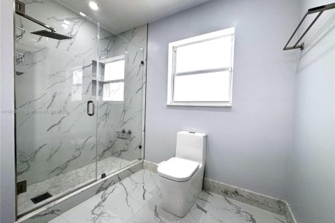 Casa en venta en Miami, Florida, 3 dormitorios, 115.66 m2 № 1766398 - foto 21