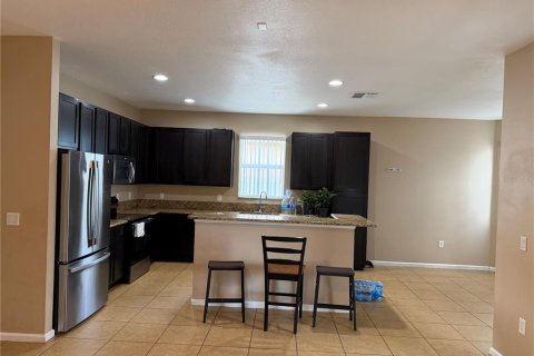 Villa ou maison à louer à Clermont, Floride: 4 chambres, 209.77 m2 № 2113503 - photo 12