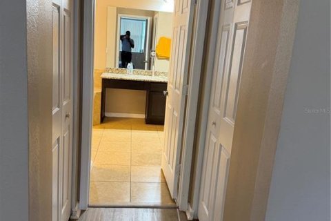 Villa ou maison à louer à Clermont, Floride: 4 chambres, 209.77 m2 № 2113503 - photo 19
