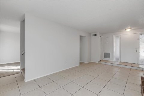 Casa en venta en Apopka, Florida, 3 dormitorios, 118.17 m2 № 2122870 - foto 6