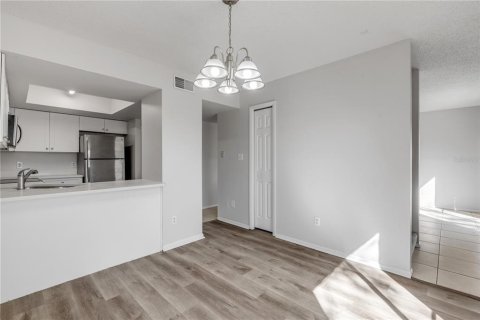 Casa en venta en Apopka, Florida, 3 dormitorios, 118.17 m2 № 2122870 - foto 12