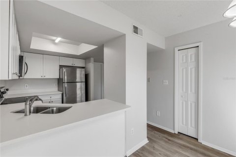 Casa en venta en Apopka, Florida, 3 dormitorios, 118.17 m2 № 2122870 - foto 11