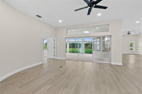 House in Ormond Beach, Florida 3 bedrooms, 247.49 sq.m. № 1773463 - photo 6