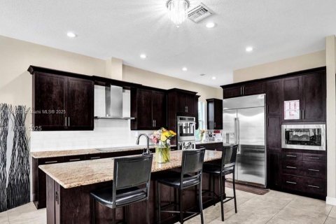 Снять в аренду виллу или дом в Дейви, Флорида 5 спален, 375.7м2, № 2016178 - фото 6