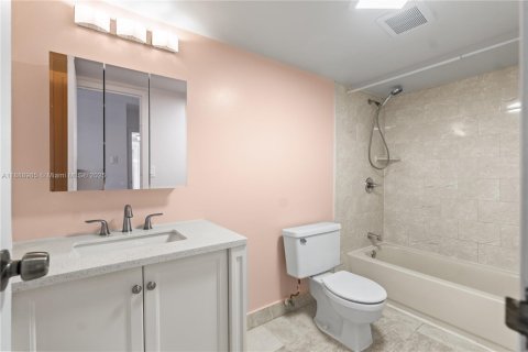 Copropriété à louer à Hallandale Beach, Floride: 1 chambre, 99.87 m2 № 1939139 - photo 21