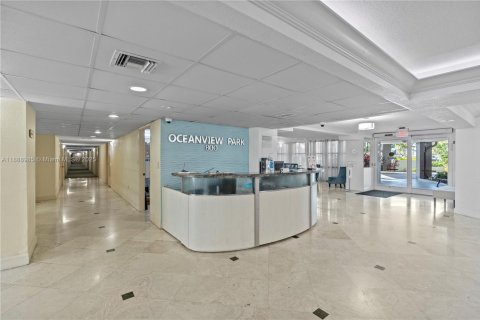 Copropriété à louer à Hallandale Beach, Floride: 1 chambre, 99.87 m2 № 1939139 - photo 25