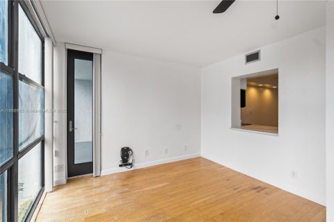 Copropriété à louer à Hallandale Beach, Floride: 1 chambre, 99.87 m2 № 1939139 - photo 8