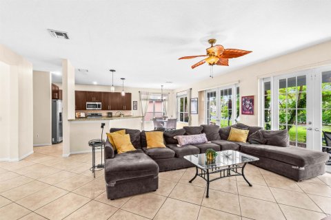 Casa en venta en Boca Raton, Florida, 5 dormitorios, 268.49 m2 № 2246303 - foto 8