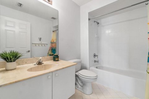 Casa en venta en Boca Raton, Florida, 5 dormitorios, 268.49 m2 № 2246303 - foto 27