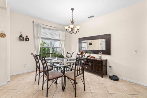 Casa en venta en Boca Raton, Florida, 5 dormitorios, 268.49 m2 № 2246303 - foto 7