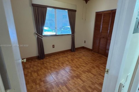 Condominio en alquiler en Doral, Florida, 2 dormitorios, 76.55 m2 № 1976511 - foto 15