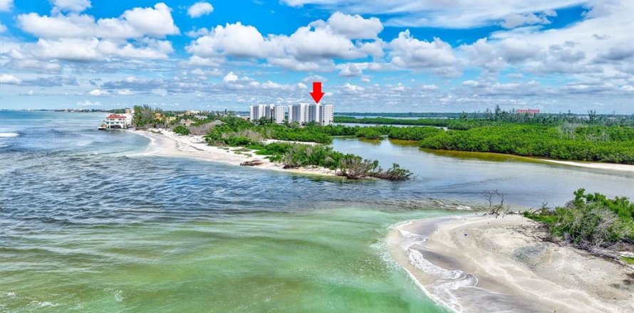 Condo in Sarasota, Florida, 2 bedrooms № 1913727