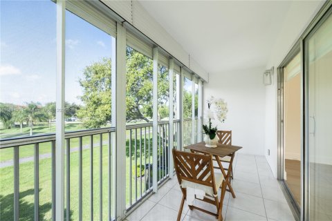 Copropriété à vendre à Pembroke Pines, Floride: 2 chambres, 140 m2 № 1840887 - photo 25