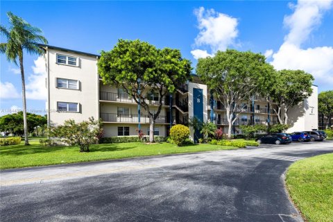 Copropriété à vendre à Pembroke Pines, Floride: 2 chambres, 140 m2 № 1840887 - photo 28