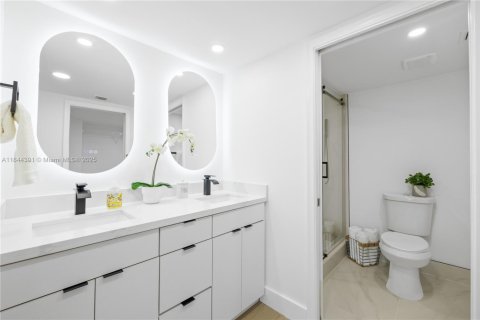 Copropriété à vendre à Pembroke Pines, Floride: 2 chambres, 140 m2 № 1840887 - photo 17