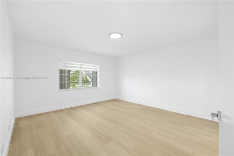 Copropriété à vendre à Pembroke Pines, Floride: 2 chambres, 140 m2 № 1840887 - photo 15