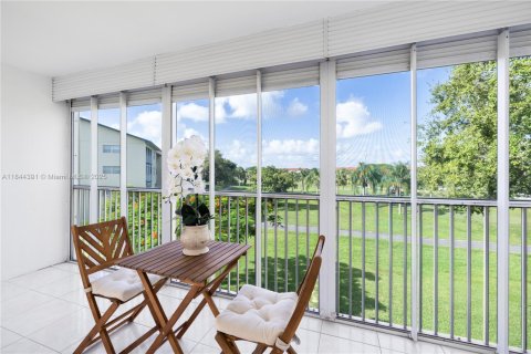 Copropriété à vendre à Pembroke Pines, Floride: 2 chambres, 140 m2 № 1840887 - photo 24