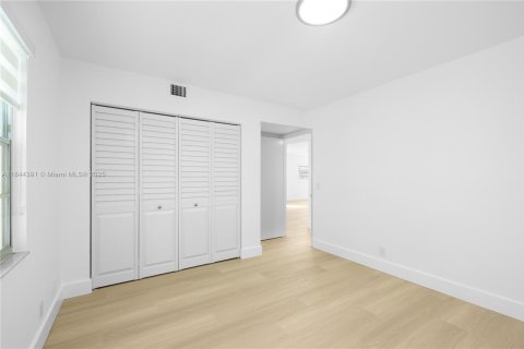 Copropriété à vendre à Pembroke Pines, Floride: 2 chambres, 140 m2 № 1840887 - photo 22