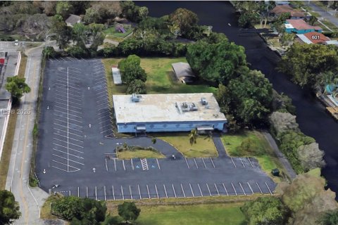 Commercial property in Hollywood, Florida № 1814499 - photo 4