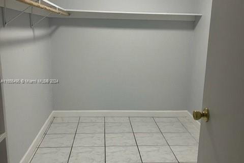 Condo in Miami, Florida, 1 bedroom  № 1874441 - photo 8