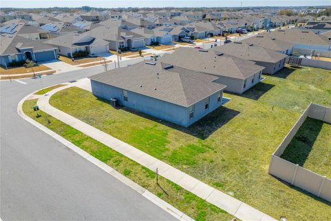 House in Haines City, Florida 4 bedrooms, 148.64 sq.m. № 2097313 - photo 11