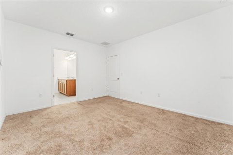 House in Haines City, Florida 4 bedrooms, 148.64 sq.m. № 2097313 - photo 20