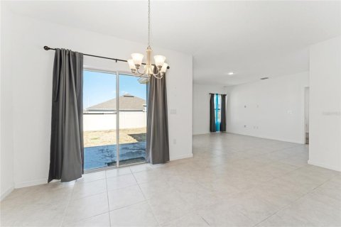 House in Haines City, Florida 4 bedrooms, 148.64 sq.m. № 2097313 - photo 16