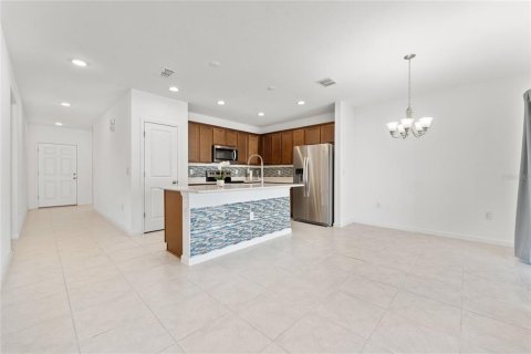 House in Haines City, Florida 4 bedrooms, 148.64 sq.m. № 2097313 - photo 13