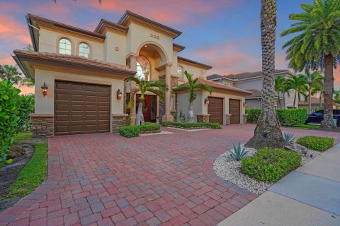 Villa ou maison à West Palm Beach, Floride 5 chambres, 437.38 m2 № 2077663