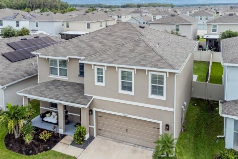 House in Wesley Chapel, Florida 5 bedrooms, 241.64 sq.m. № 1899730 - photo 11