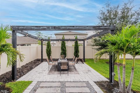 House in Wesley Chapel, Florida 5 bedrooms, 241.64 sq.m. № 1899730 - photo 21