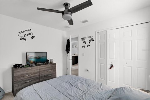 House in Davenport, Florida 4 bedrooms, 215.16 sq.m. № 1732375 - photo 22