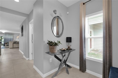 House in Davenport, Florida 4 bedrooms, 215.16 sq.m. № 1732375 - photo 6
