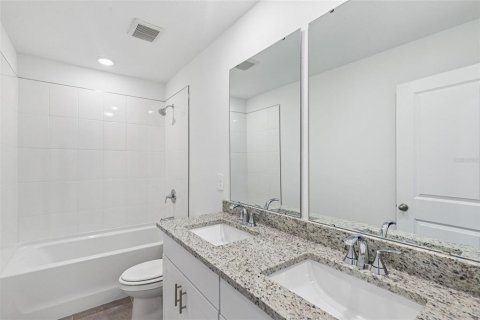 Villa ou maison à vendre à Palm Coast, Floride: 4 chambres, 217.39 m2 № 2199123 - photo 24