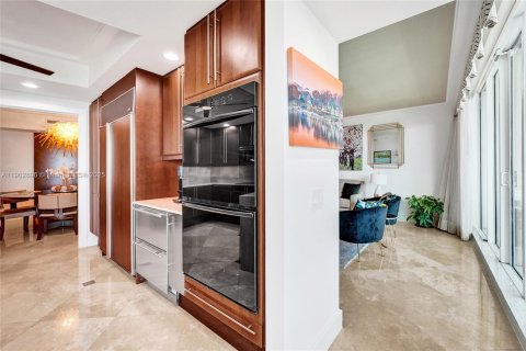 Купить кондоминиум в Форт-Лодердейл, Флорида 2 спальни, 196.02м2, № 1965595 - фото 23