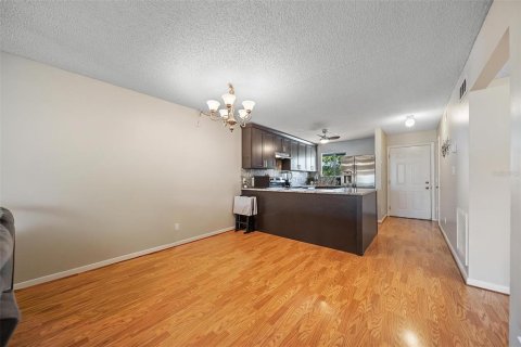 Condo in Bradenton, Florida, 2 bedrooms  № 1647682 - photo 14