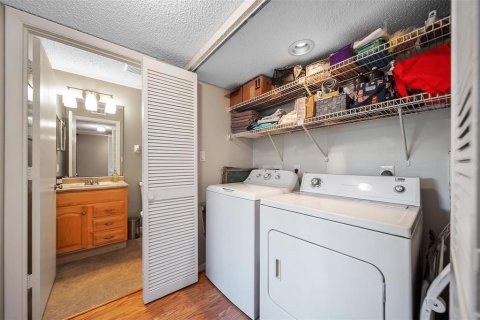 Condo in Bradenton, Florida, 2 bedrooms  № 1647682 - photo 27