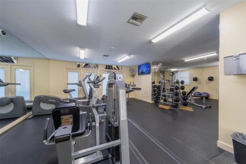 Condo in Bradenton, Florida, 2 bedrooms  № 1647682 - photo 28