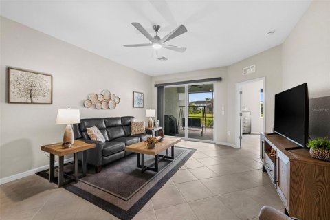 House in Punta Gorda, Florida 2 bedrooms, 144.93 sq.m. № 2396351 - photo 14