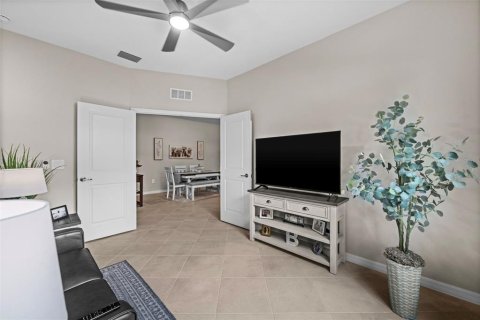 House in Punta Gorda, Florida 2 bedrooms, 144.93 sq.m. № 2396351 - photo 24