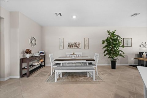 House in Punta Gorda, Florida 2 bedrooms, 144.93 sq.m. № 2396351 - photo 11